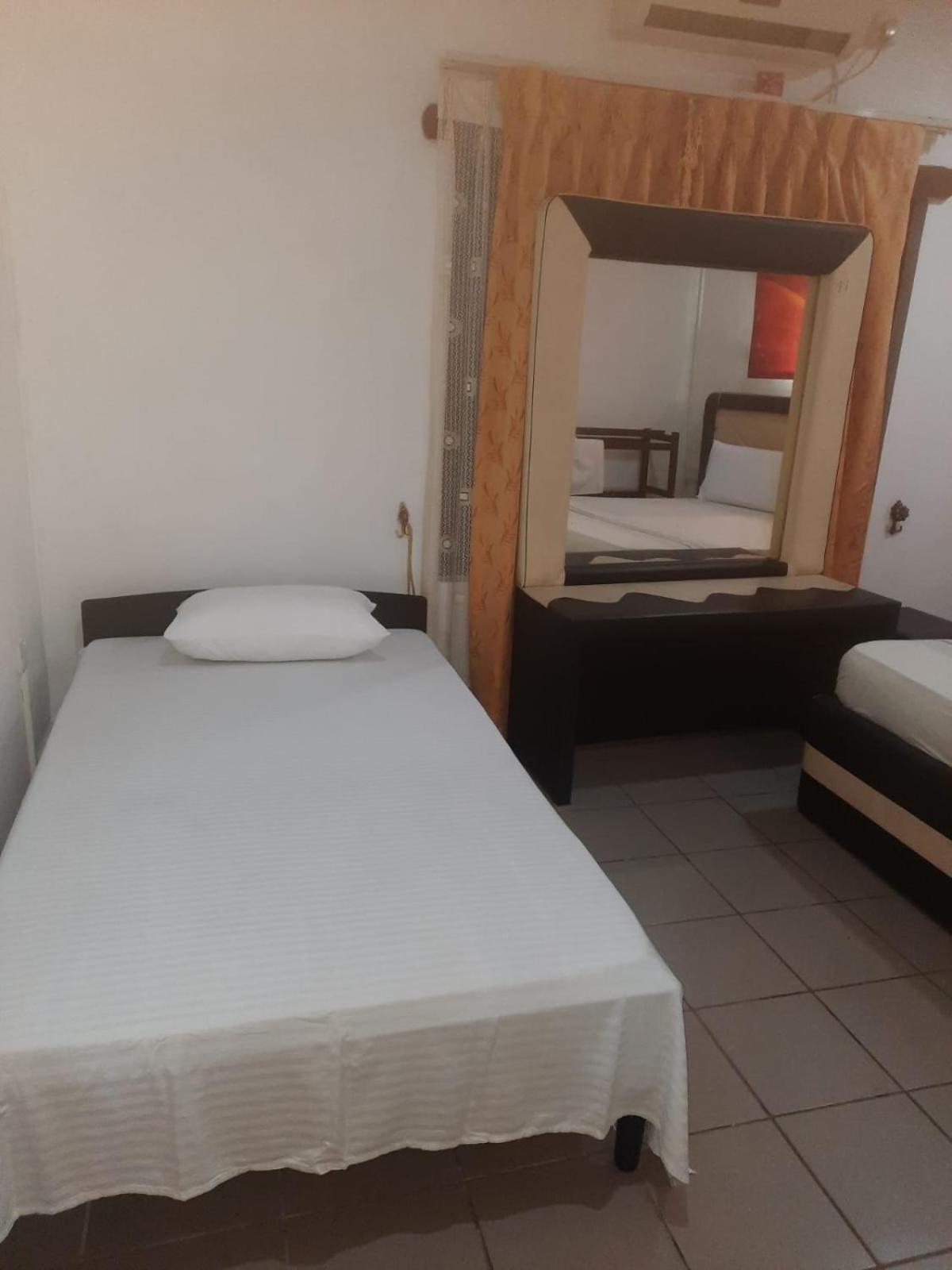 Panorama Rest Hotel Anuradhapura Eksteriør billede
